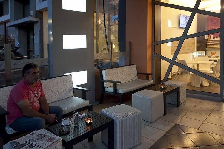 Life Hotel