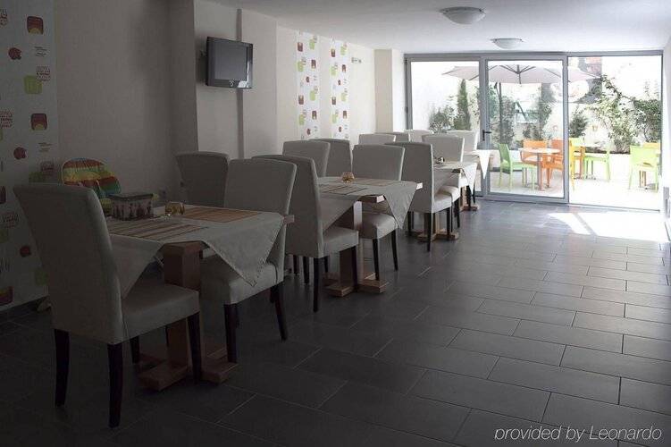 Life Hotel