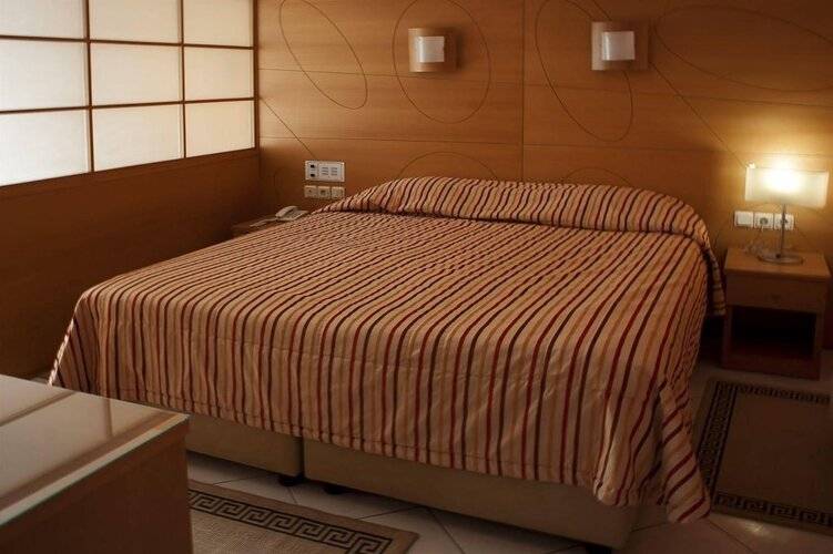 Life Hotel