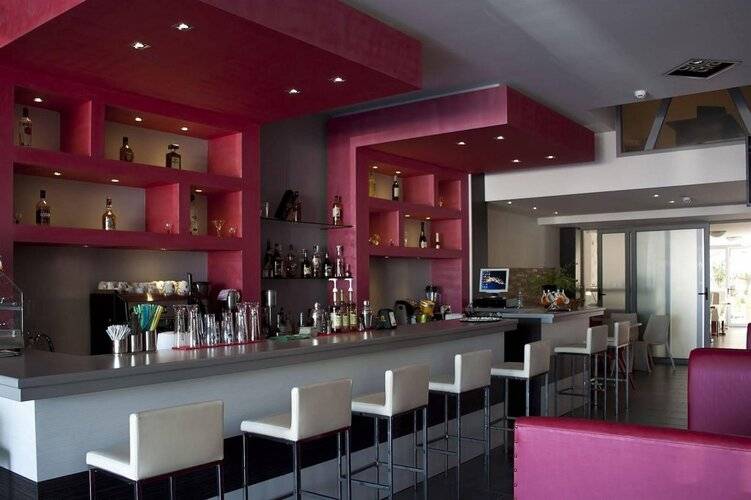 Life Hotel