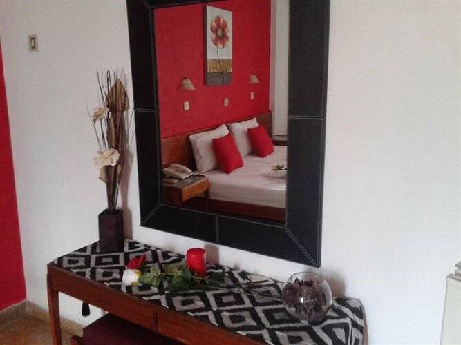 Pasiphae Hotel
