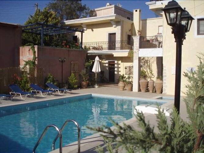 Pasiphae Hotel