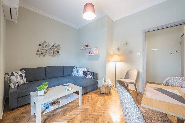 Supreme Suite With Balcony By Cloudkeys