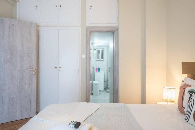 Supreme Suite With Balcony By Cloudkeys