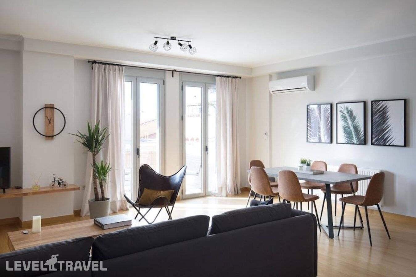 фотографии отеля Upstreet Stylish & Spacious 2bd Apt-Thiseio в Греция(Афины) - фото №1