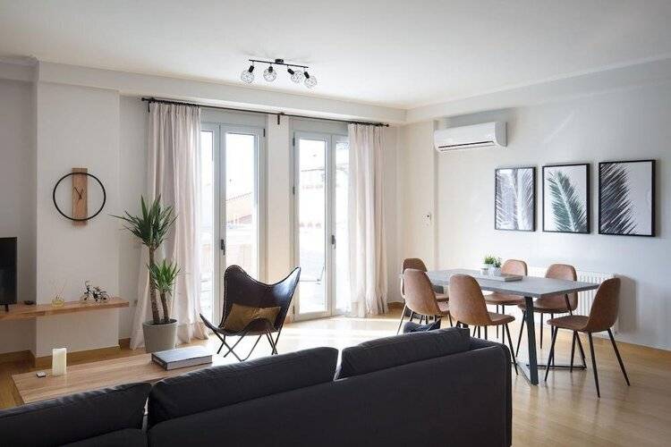 Upstreet Stylish & Spacious 2bd Apt-Thiseio