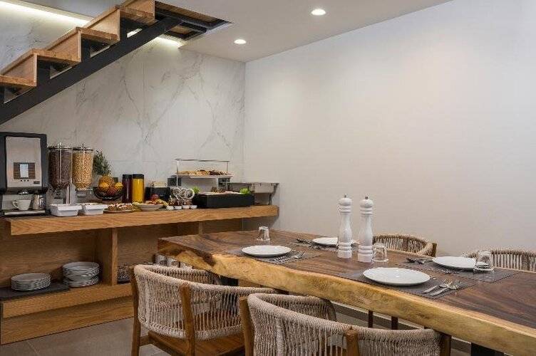 Casa D'Irene Deluxe Hotel