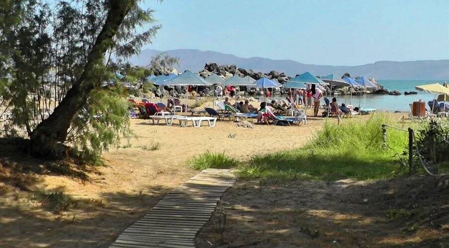 Elena Beach Hotel