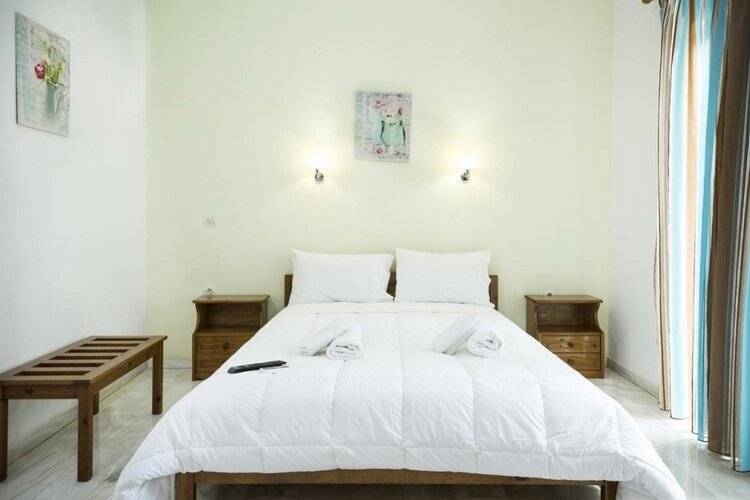 Revekka Rooms