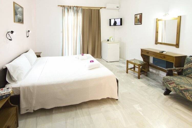 Revekka Rooms