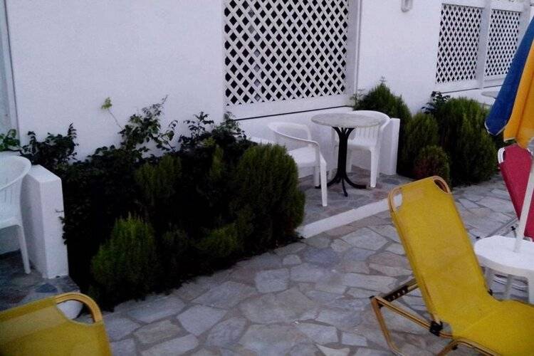 Haris Apartments