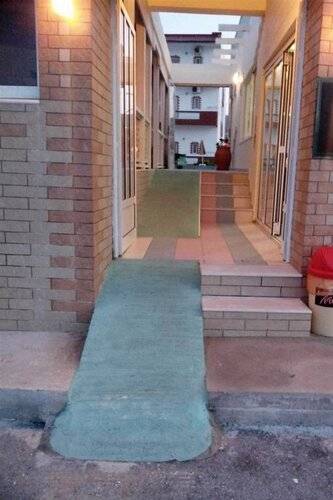 Haris Apartments