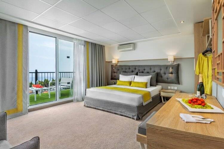 Kriopigi Hotel