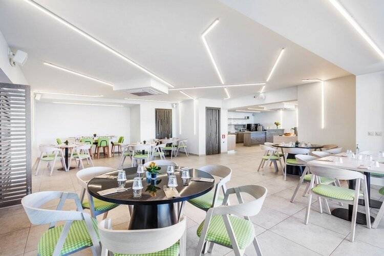 Kriopigi Hotel