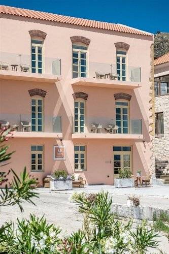 Avra Apartments Kolymbari Harbour