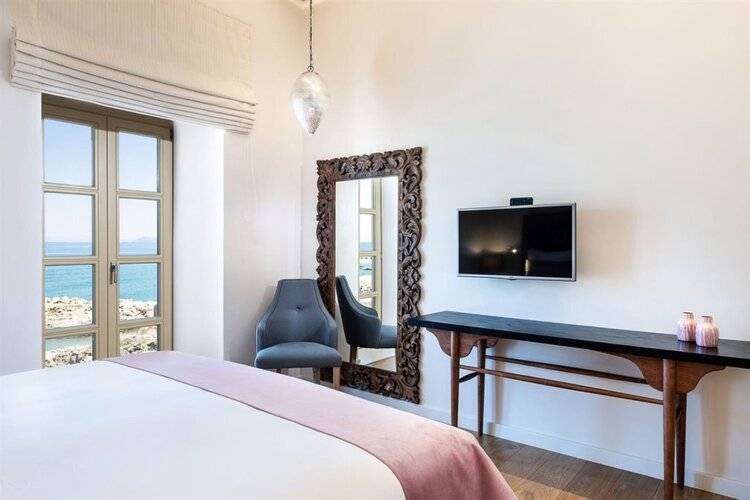 Avra Apartments Kolymbari Harbour