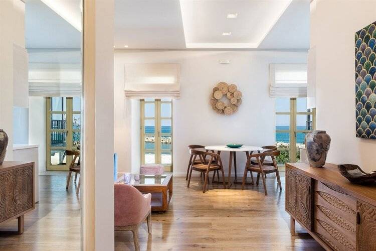 Avra Apartments Kolymbari Harbour