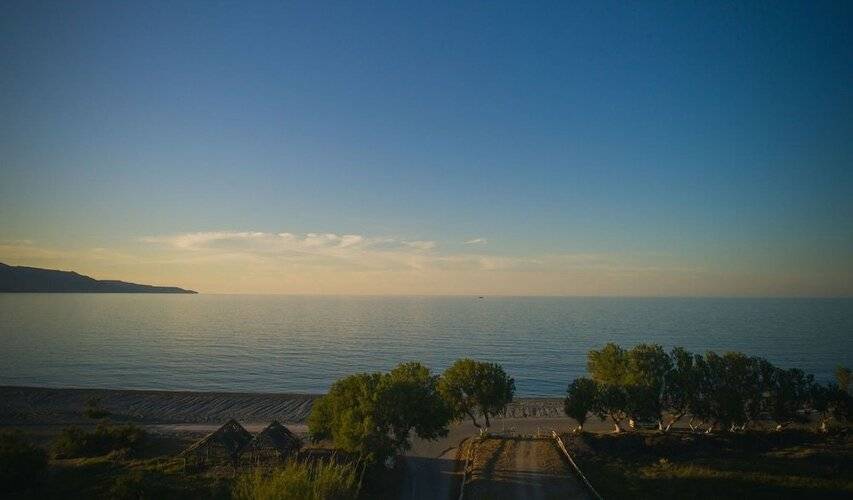 Odos Oneiron Tavronitis Bay