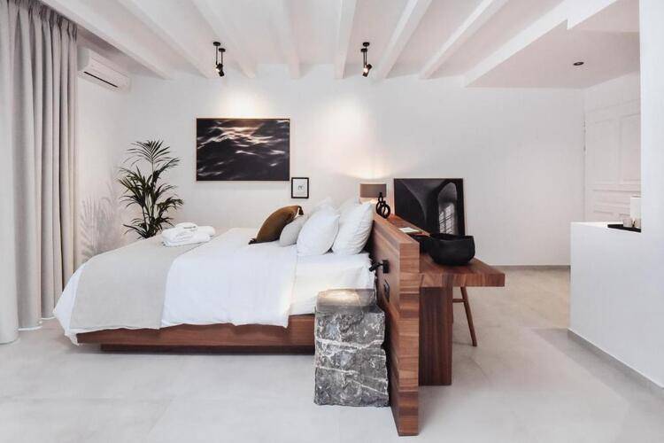 Ikaros Suites