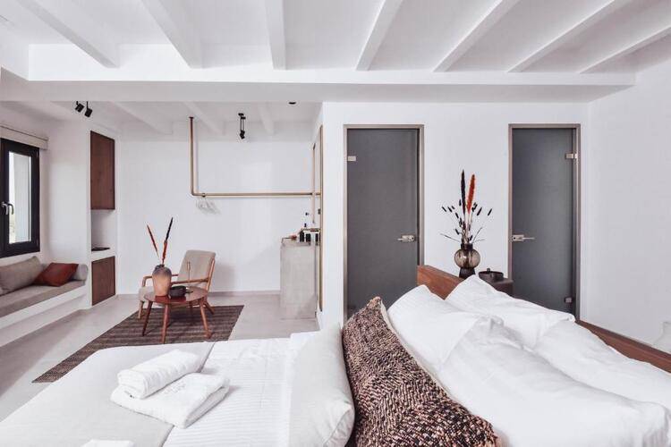 Ikaros Suites