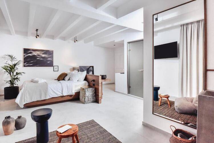Ikaros Suites