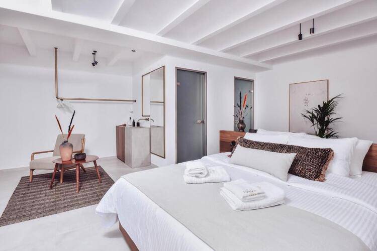 Ikaros Suites
