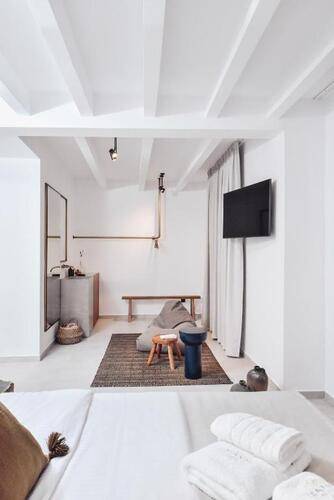Ikaros Suites