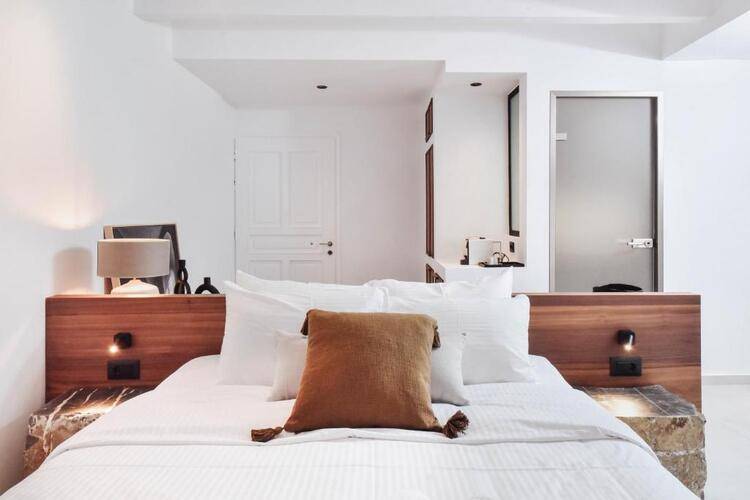 Ikaros Suites