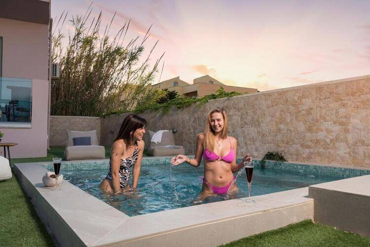 Aegean Breeze Apartments