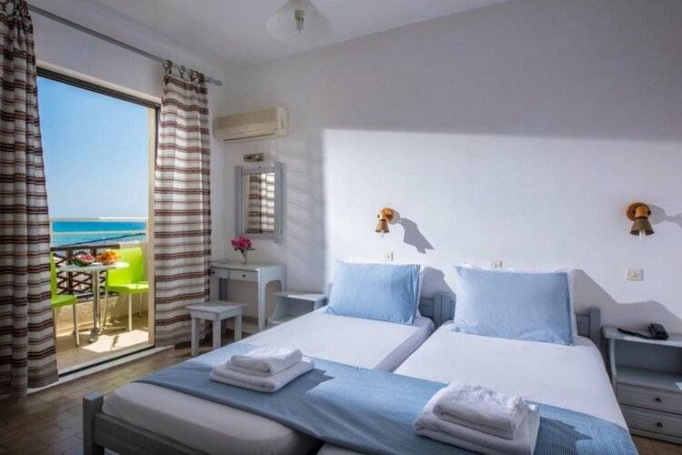 Smaragdine Beach Hotel