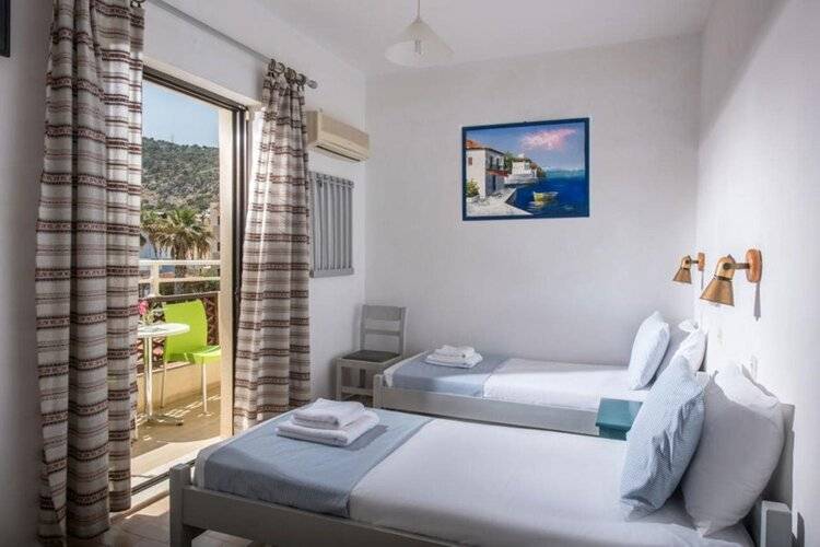 Smaragdine Beach Hotel