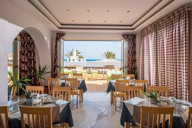Smaragdine Beach Hotel