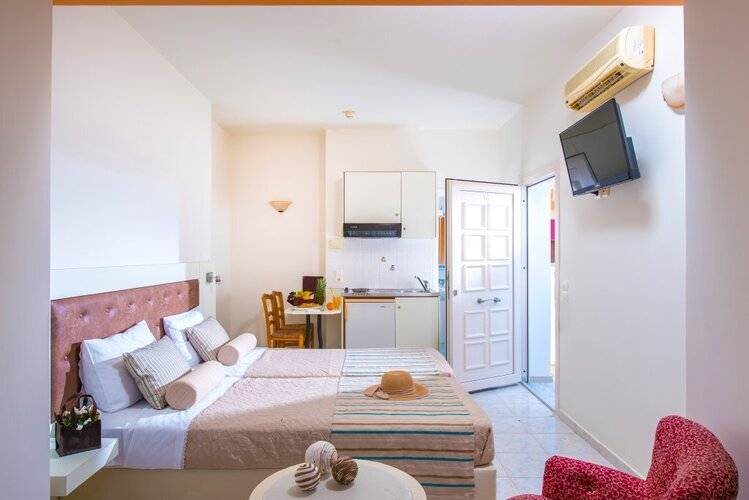 Irida Apartments By Estia