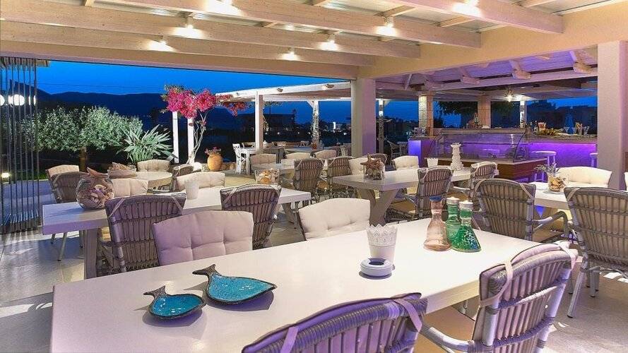 Golden Bay Hotel