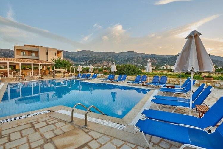 Golden Bay Hotel