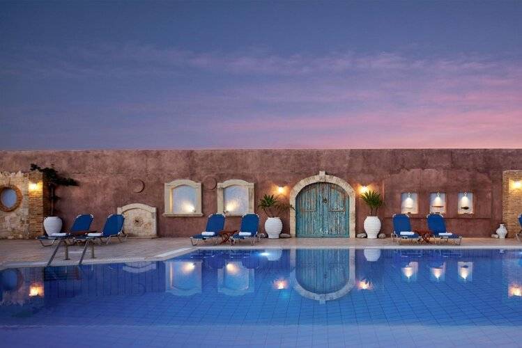 Golden Bay Hotel