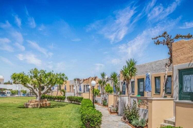 Golden Bay Hotel