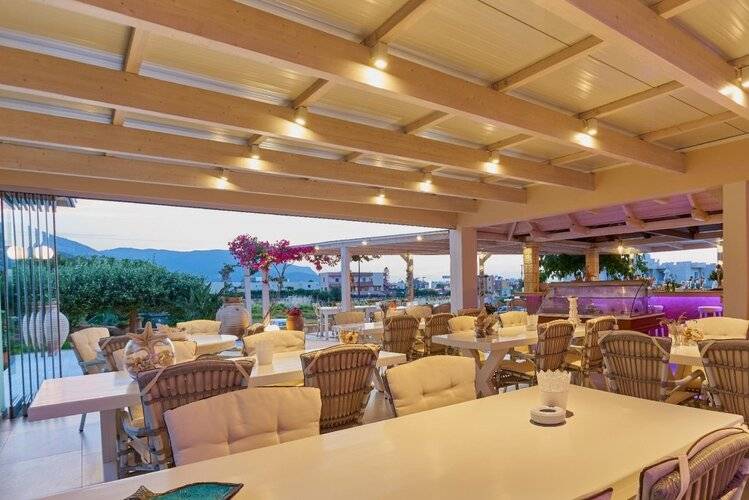 Golden Bay Hotel
