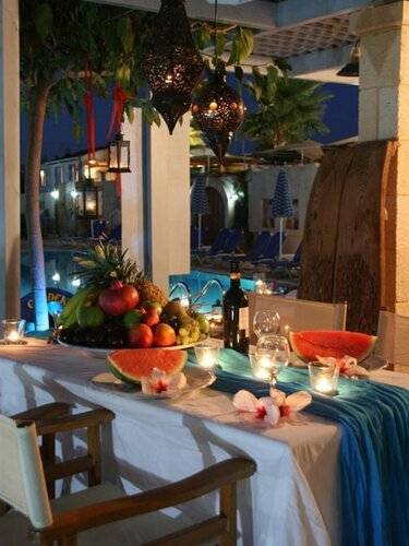 Golden Bay Hotel