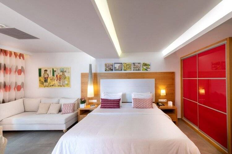 High Beach Hotel