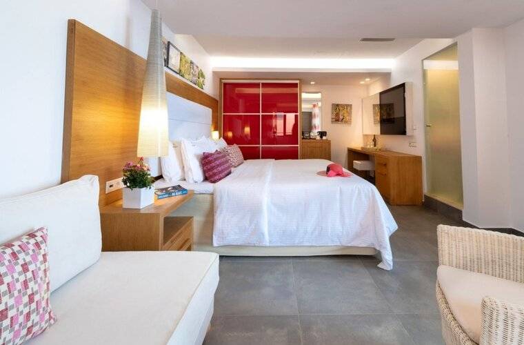 High Beach Hotel