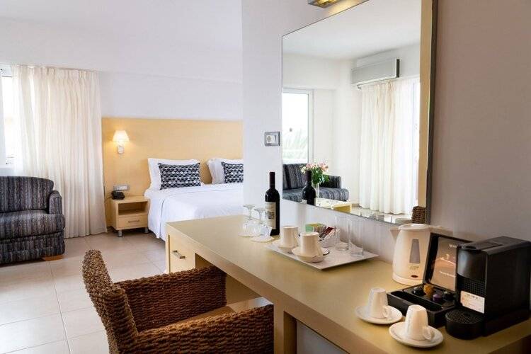High Beach Hotel