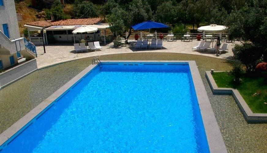 Cascade Holiday Resort