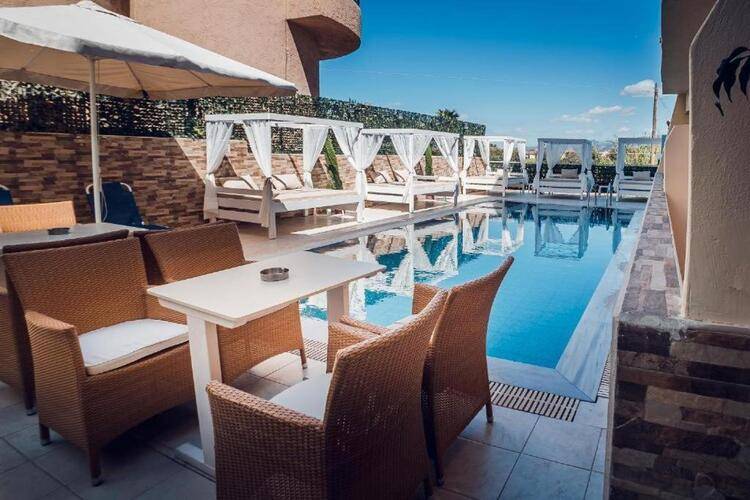 Cloud 9 Hotel Shisha & Cocktail Bar (Adults Only 16+)