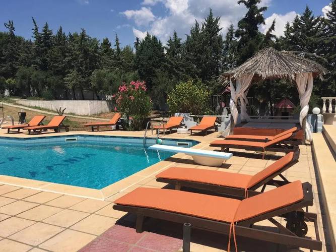 Askamnia Resort
