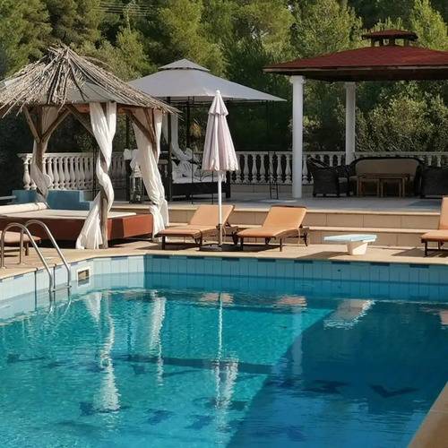 Askamnia Resort