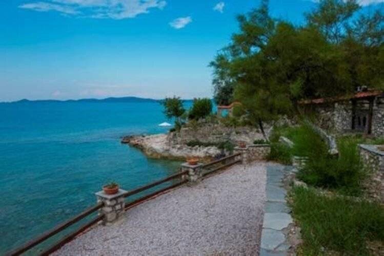 Kiparissi Villa Halkidiki