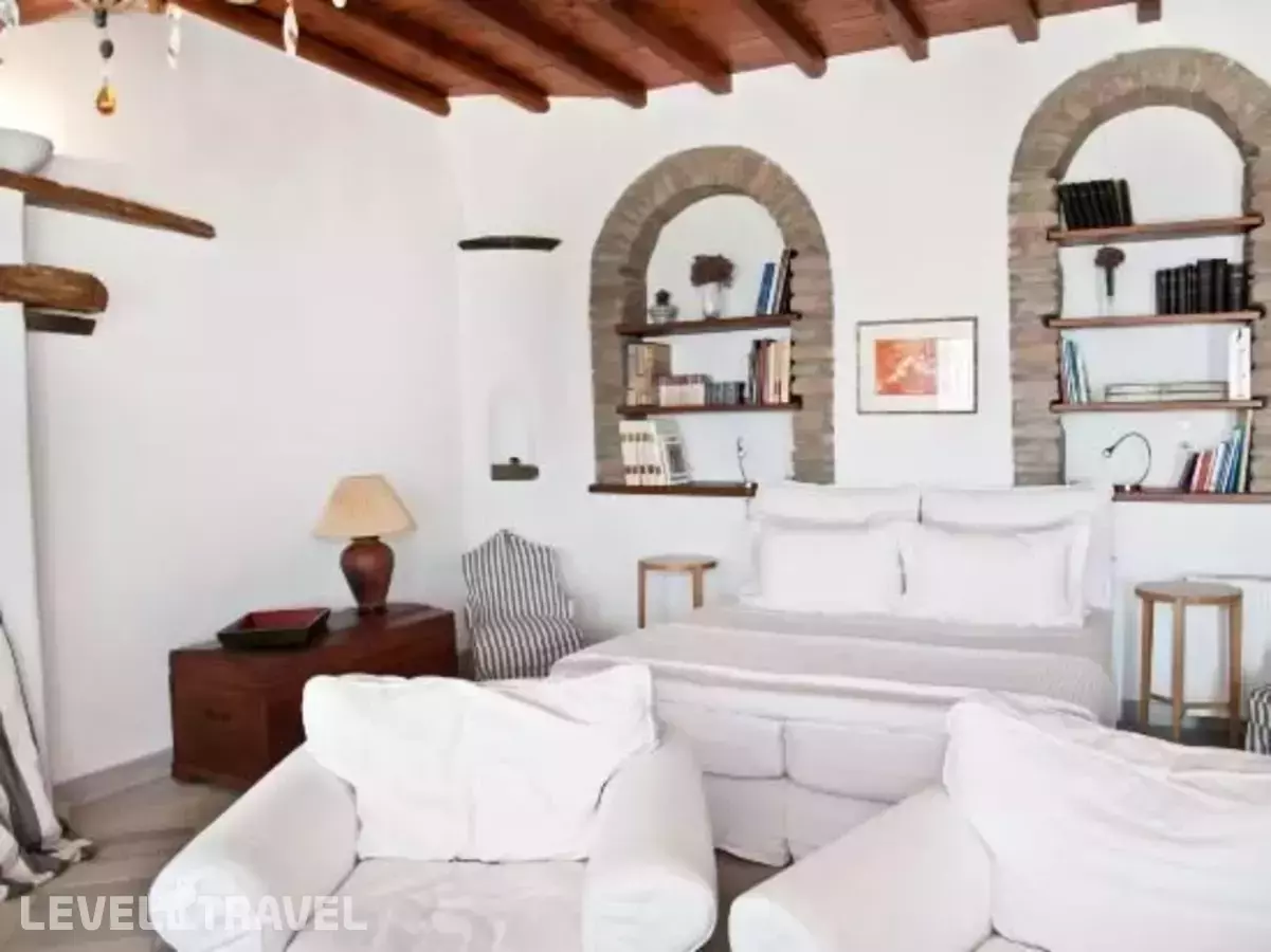 Thea Thalassa Exclusive Living Studios