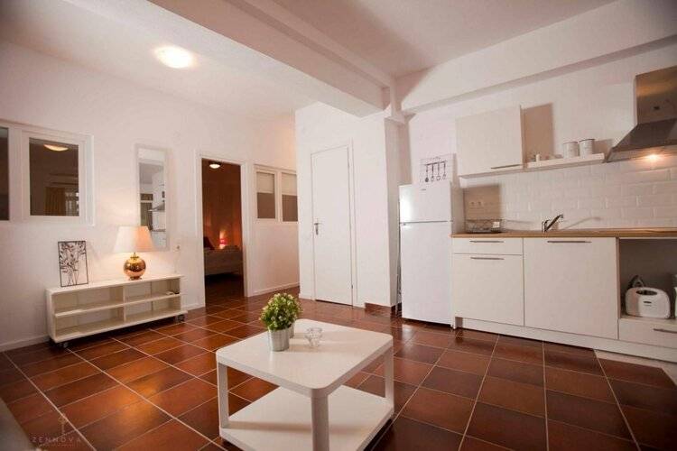 Zennova #32 Kallithea Blue Paradise