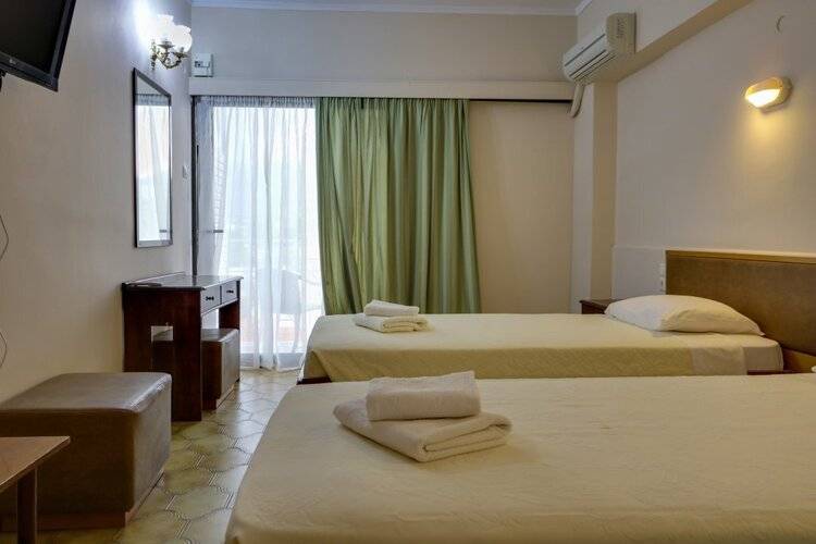 Calamos Beach Family Club Hotel